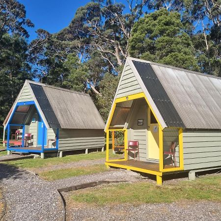 Strahan Backpackers Exterior foto